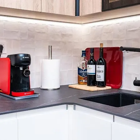 Sweeping Views 1bd 100m To Poniente * 貝尼多姆