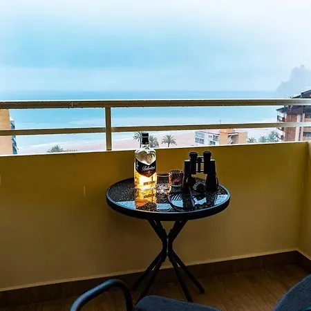 Sweeping Views 1bd 100m To Poniente * 貝尼多姆