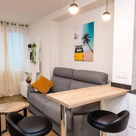 Sweeping Views 1bd 100m To Poniente 아파트 *