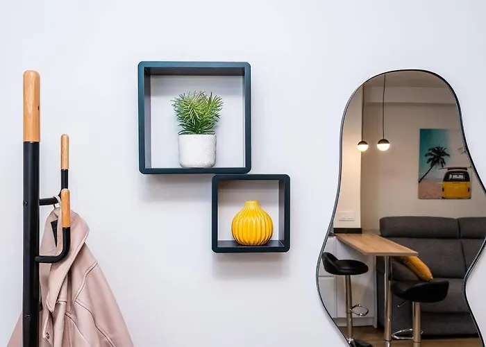 公寓 Sweeping Views 1bd 100m To Poniente *