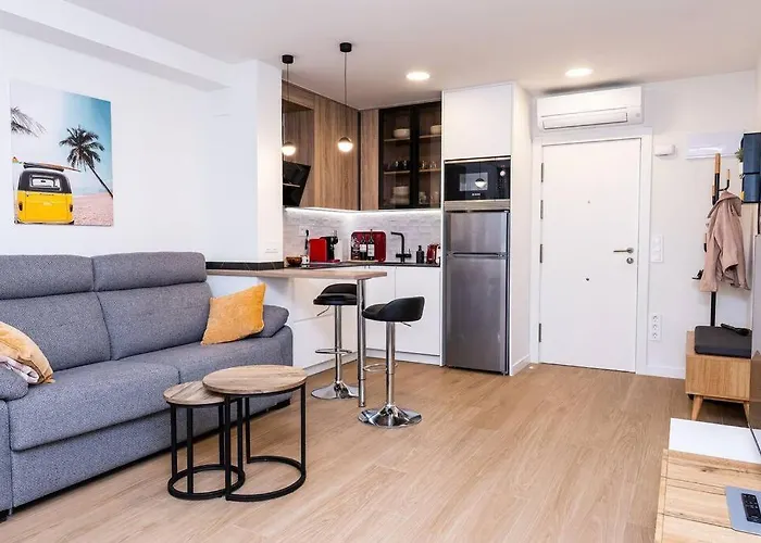 公寓 Sweeping Views 1bd 100m To Poniente *