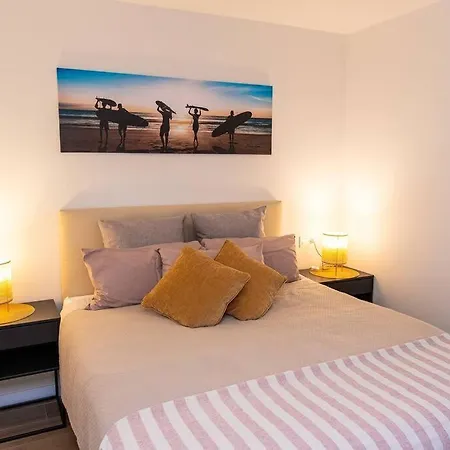 公寓 Sweeping Views 1bd 100m To Poniente *